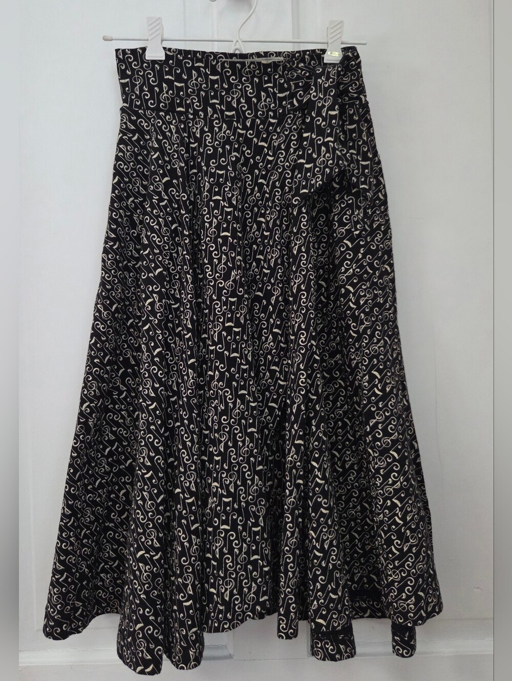 Effie's Heart Music Note Print Circle Skirt S